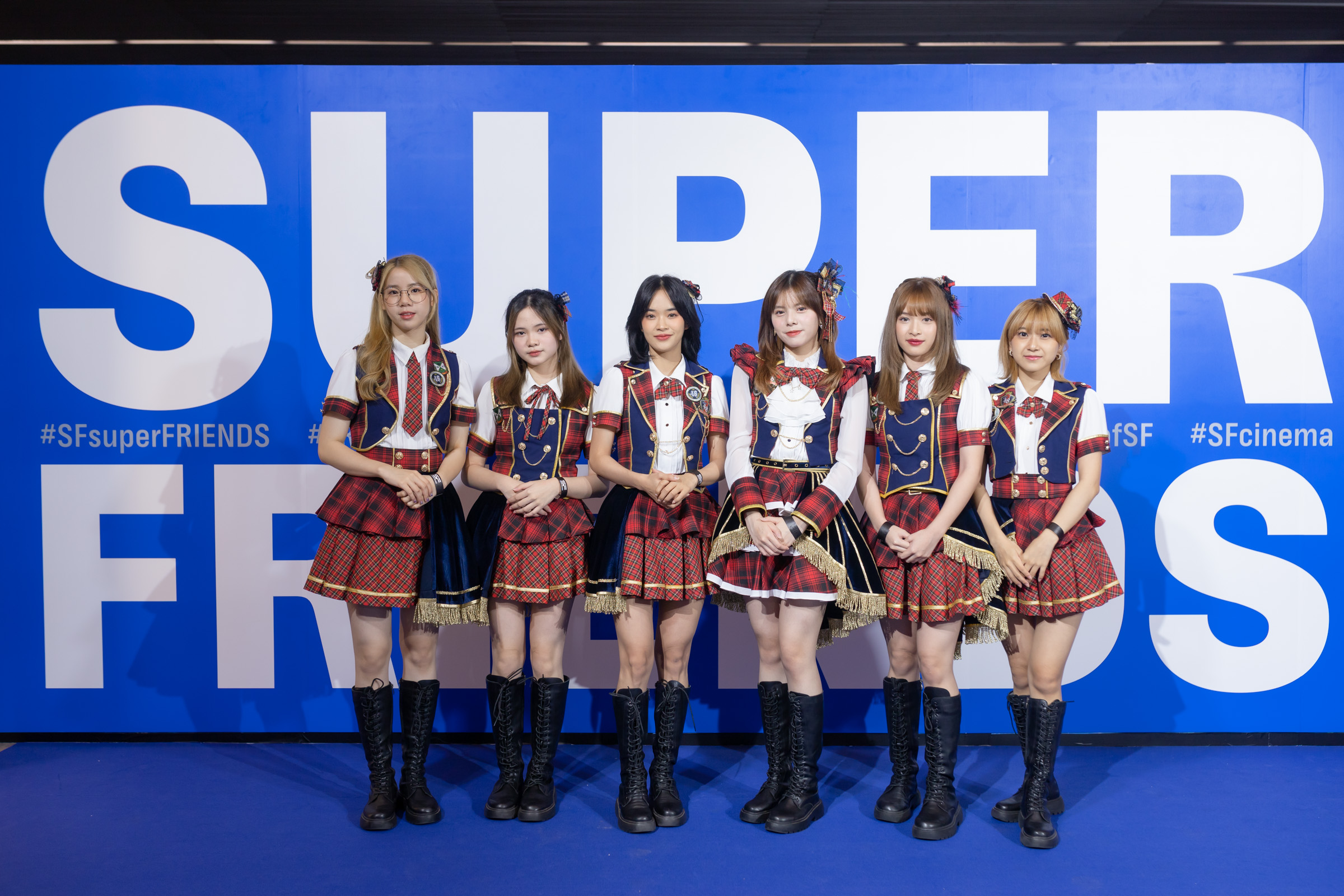 SF SuperFriends BNK48